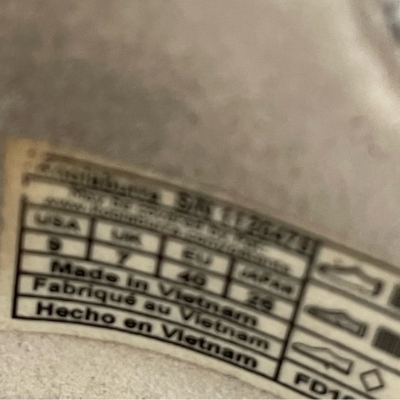 UGG Koolaburra Sneakers - Picture 7 of 7